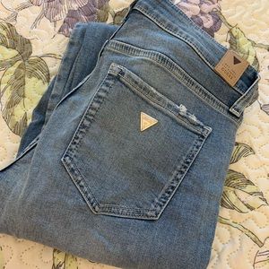 Guess Power Curvy Mid Rise Jeans